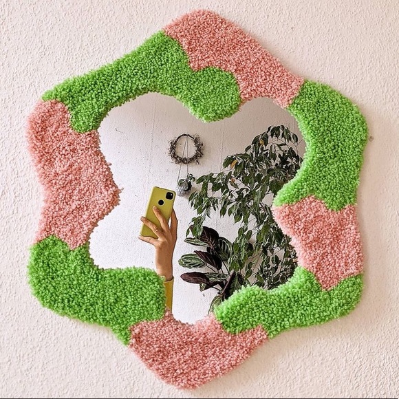 Tufted Mirror - Picture 1 of 1